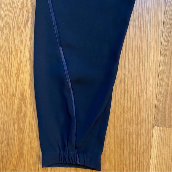 Vince Navy Joggers - Picture 5 of 7